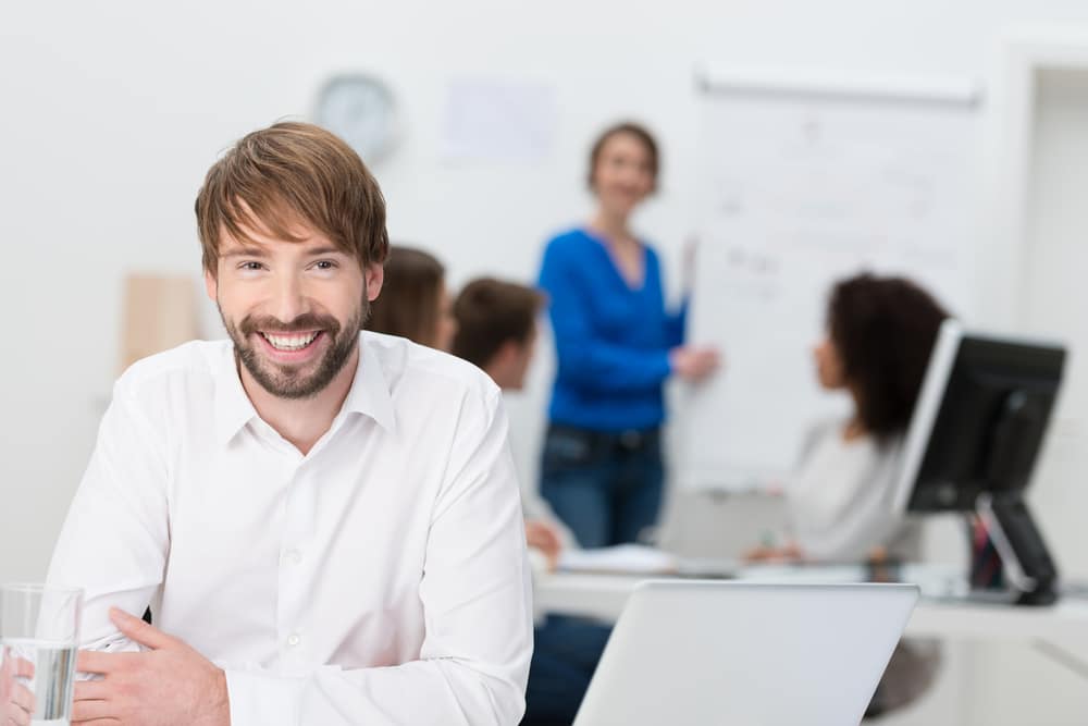 Relaxed-Leader-Using-Policy-to-help-Lead